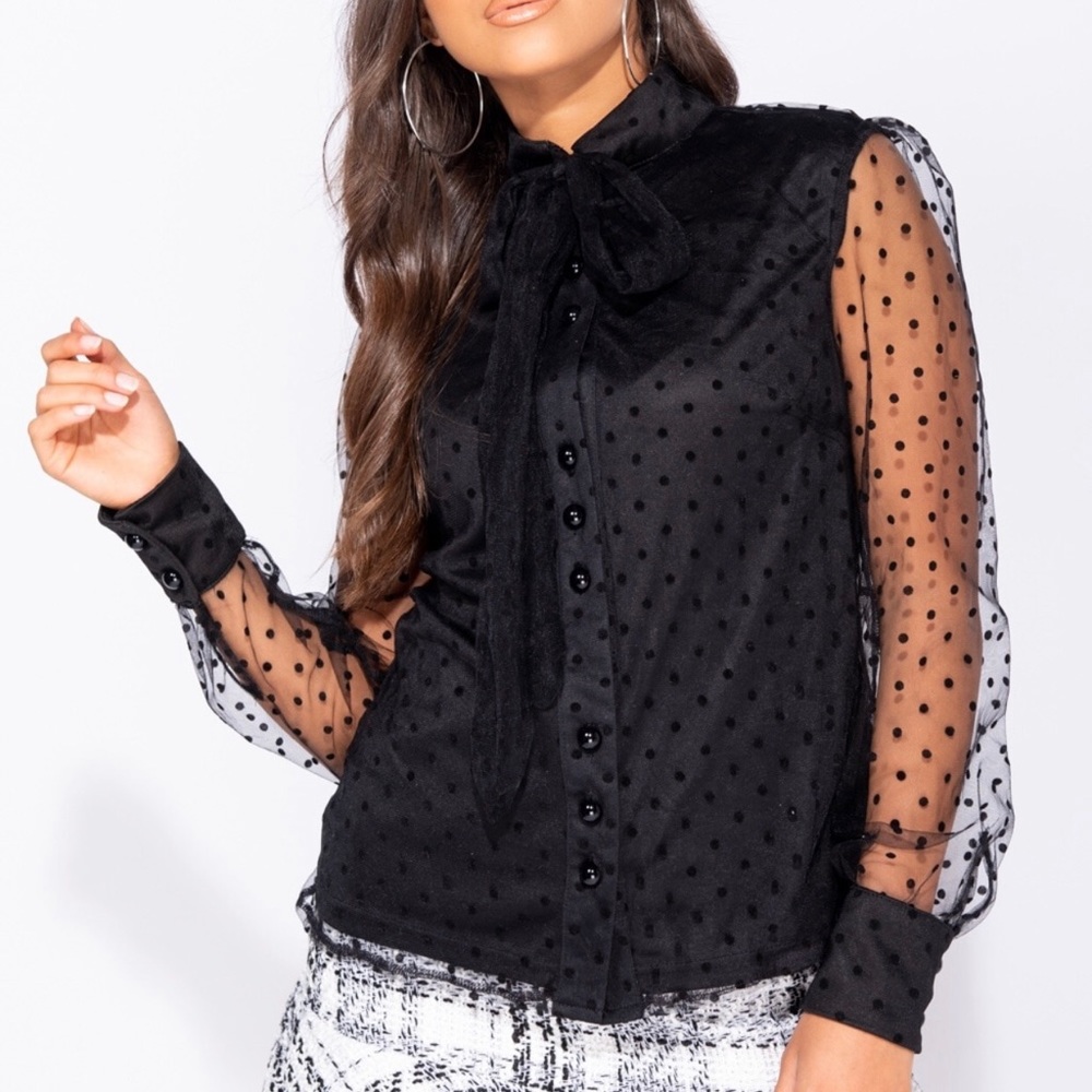 🌿🌿Midnight Polka Dot Sheer Sleeve Blouse🌿🌿 - Picture 3 of 11